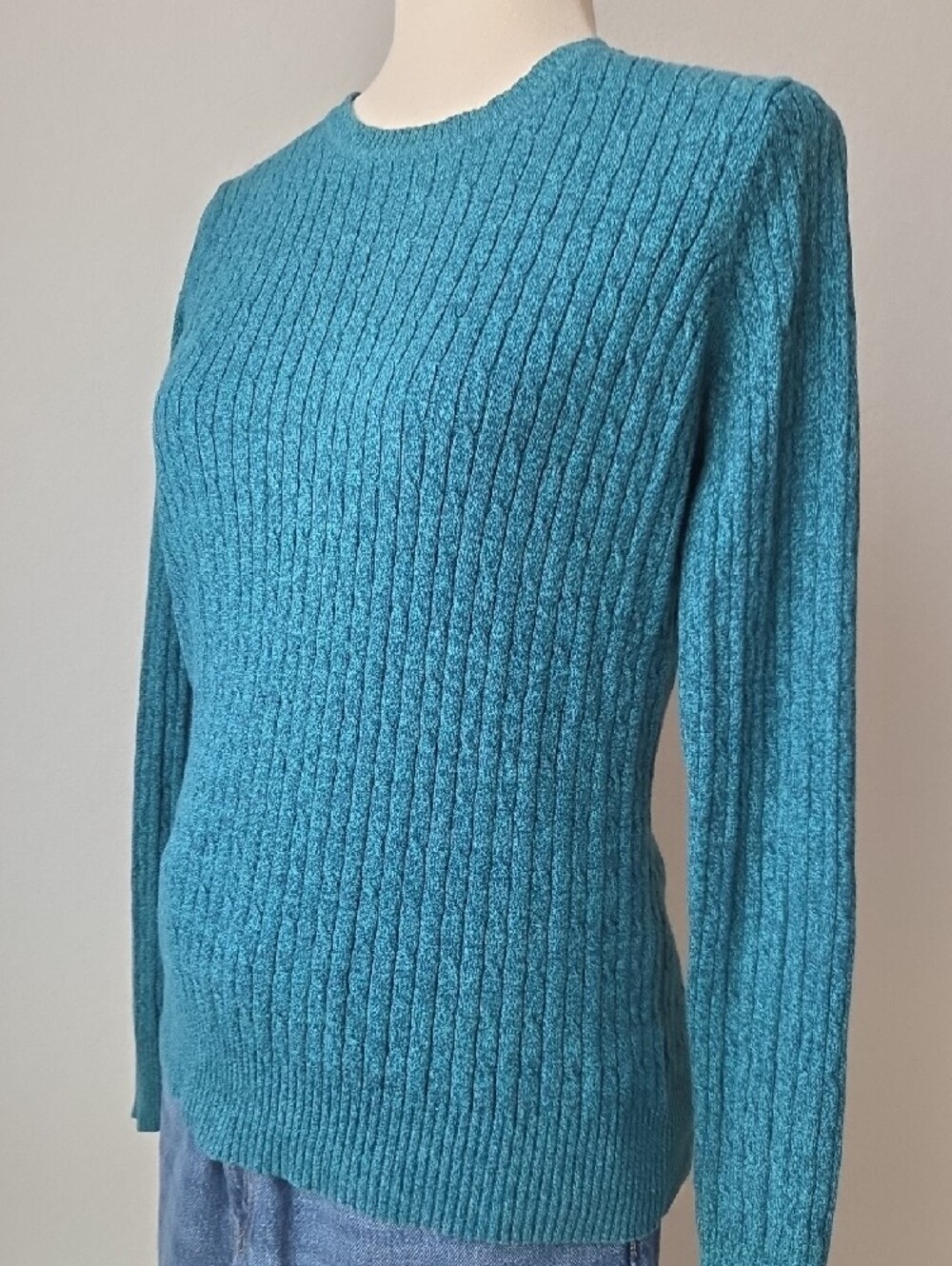 Women’s Teal Cable-Knit Crewneck Sweater